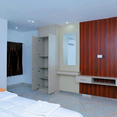 Grand Sangeetham Inn Thiruchendur Exterior photo